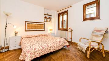 1 soverom, wi-fi (inkludert) og sengetøy