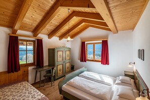 1 makuuhuone, ilmainen Wi-Fi, vuodevaatteet