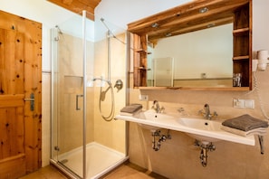 Bathtub, hair dryer, towels