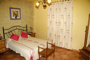 3 bedrooms, free WiFi, bed sheets