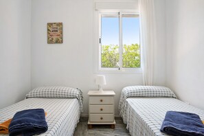 2 bedrooms, free WiFi, bed sheets