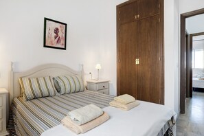 2 Schlafzimmer, kostenloses WLAN, Bettwäsche