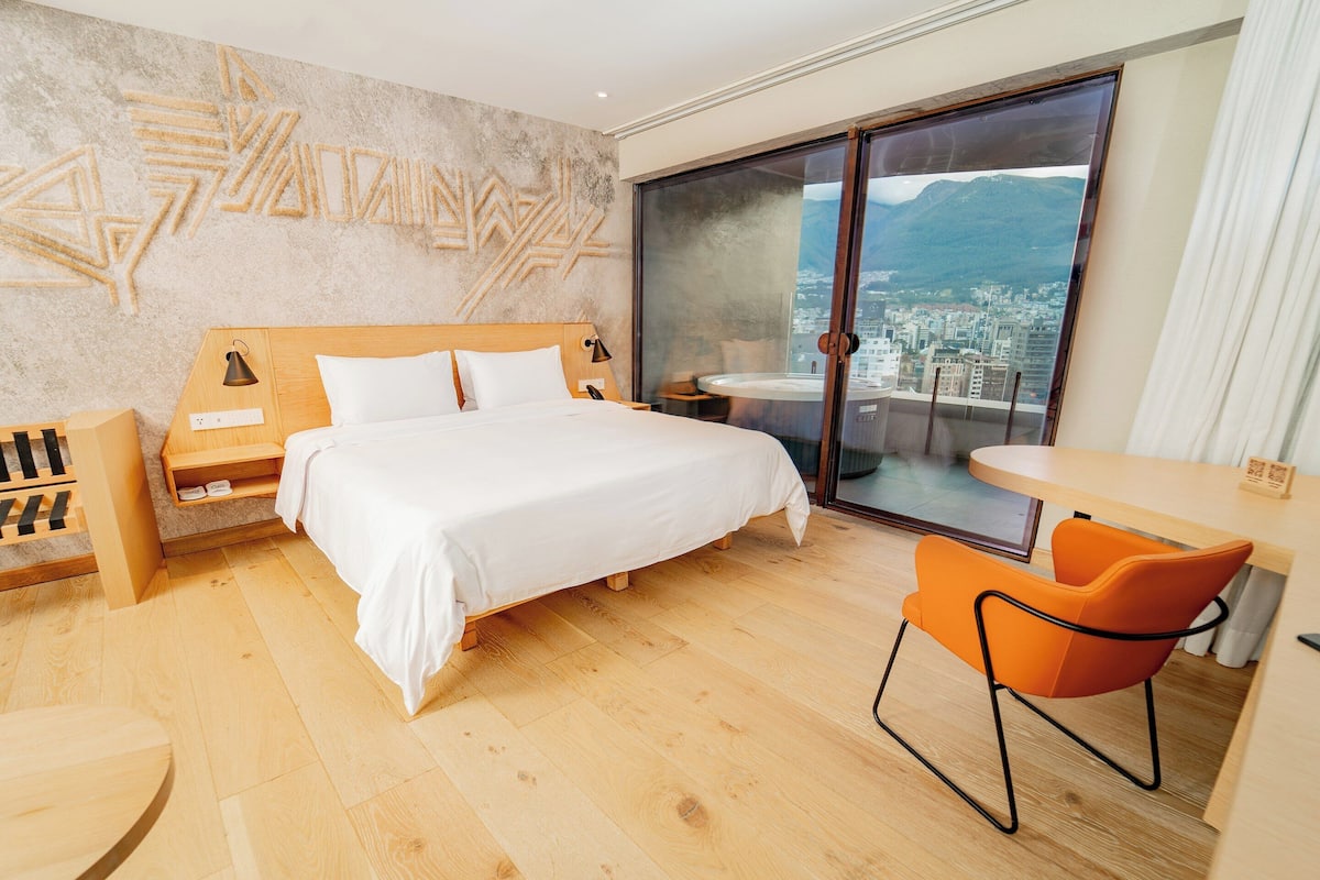 Luxury Studio Suite (Collection Suite King Balcony & Hidro)