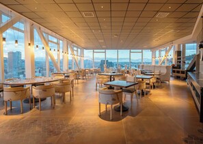Restaurant - GO Quito Hotel (Quito)