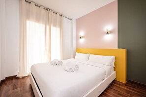 2 habitaciones, escritorio, tabla de planchar con plancha y wifi gratis 