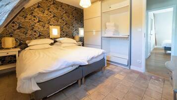 8 Schlafzimmer, Bügeleisen/Bügelbrett, Reisekinderbett, kostenloses WLAN