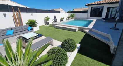 Villa climatisée avec piscine vue Cévennes
Réduction du 28 juin au 12 juillet!