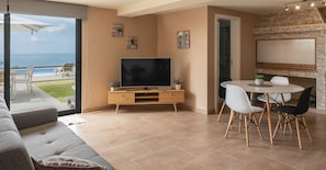 Smart-TV, Netflix, Streaming-Dienste, Stereoanlage