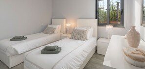 2 Schlafzimmer, Schreibtisch, Bügeleisen/Bügelbrett, WLAN