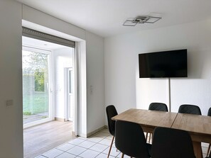 Comfort House, 6 Bedrooms | Private kitchen | Fridge, microwave, stovetop, coffee/tea maker - Vollmöblierte Wohnungen in Münster (Münster)