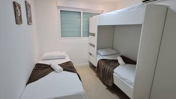 2 bedrooms, premium bedding, pillowtop beds, free WiFi