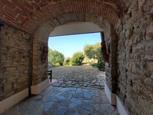 MARENCO LANGHE COUNTRY HOUSE Gillo House | with pool, garden, view, wi-fi