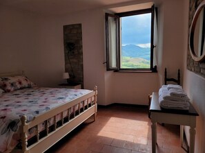 2 Schlafzimmer, Bügeleisen/Bügelbrett, Reisekinderbett, kostenloses WLAN