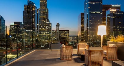 A New Way Of Living! Luxury Condo On Broadway