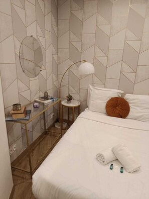 1 bedroom, WiFi, bed sheets