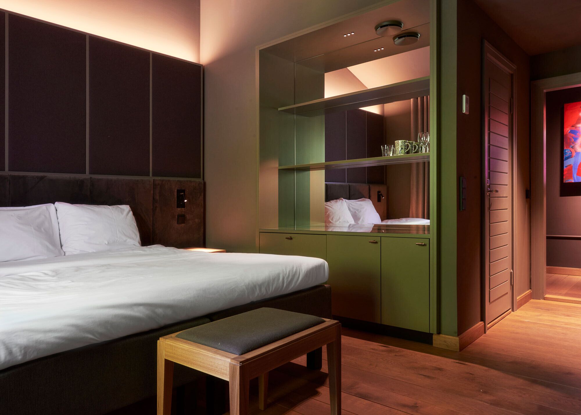 Habitación superior con 1 cama matrimonial o 2 individuales | Tabla de planchar con plancha, wifi gratis y ropa de cama 