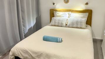 1 chambre, bureau, Wi-Fi gratuit, draps fournis