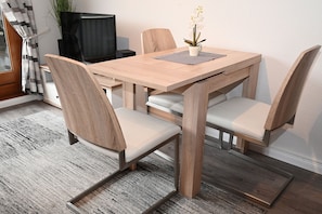 Dining - Wohnung Strandperle für 3 Personen mit Balkon Mitten in Büsum (Büsum)