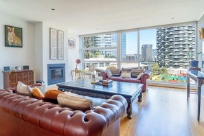 TV, fireplace, offices