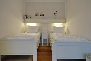 1 dormitorio, tabla de planchar con plancha, wifi gratis