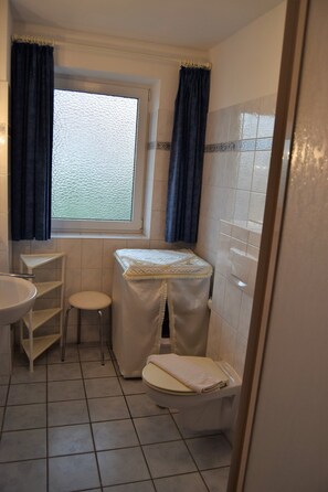 Bathroom - Residenz Rosenhof BDH (Büsumer Deichhausen)