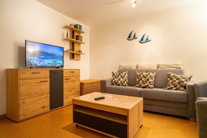 Télévision, chaîne hi-fi