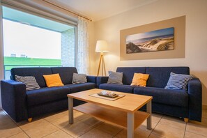 Tv, bøger, stereoanlæg