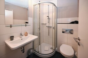 Bathroom - North Sea Dream 4 vacation apartment near the family lagoon (Büsum)