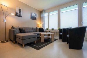 Tv, dvd-afspiller, stereoanlæg