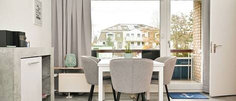 تناول الطعام