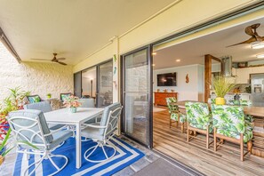 Condo, 2 Bedrooms | Outdoor dining