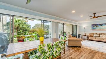 Condo, 2 Bedrooms | Living area | Smart TV