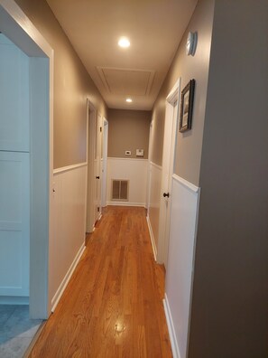 Interior - Quiet neighbor just 2 minutes from downtown Sparta TN (Sparta)