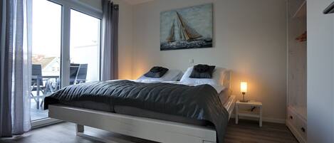 2 Schlafzimmer, Reisekinderbett, kostenloses WLAN