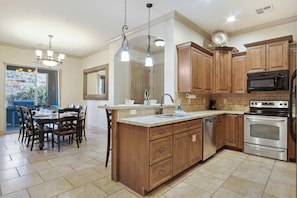 Condo, Multiple Beds, Patio, Mountain View (Sierra Sky) | Private kitchen | Fridge, microwave, oven, stovetop