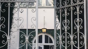 Fachada da propriedade