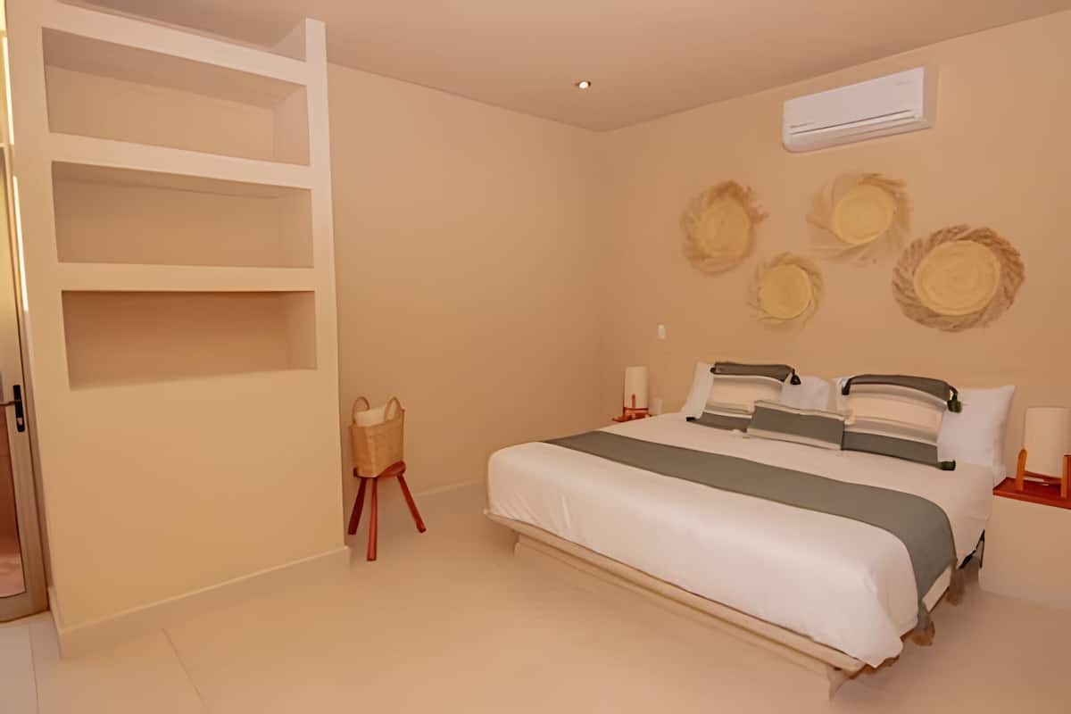 Basic Apartment | In-room safe, free WiFi, bed sheets