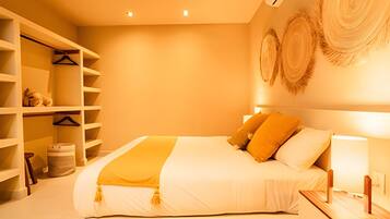 1 bedroom, in-room safe, free WiFi, bed sheets