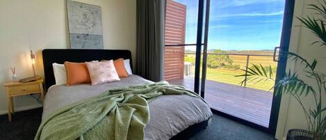 2 habitaciones, escritorio, tabla de planchar con plancha y wifi gratis
