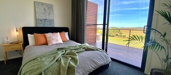 Wamoon Retreat ~ Luxe House