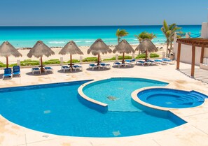 Exterior - 2 Bedrooms Ocean View Condo (Cancun)