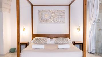 Deluxe Suite | 1 bedroom, Frette Italian sheets, premium bedding, down comforters