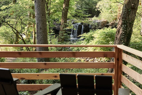 Luxury Suite, 2 Bedrooms, Kitchen, River View | Terrace/patio