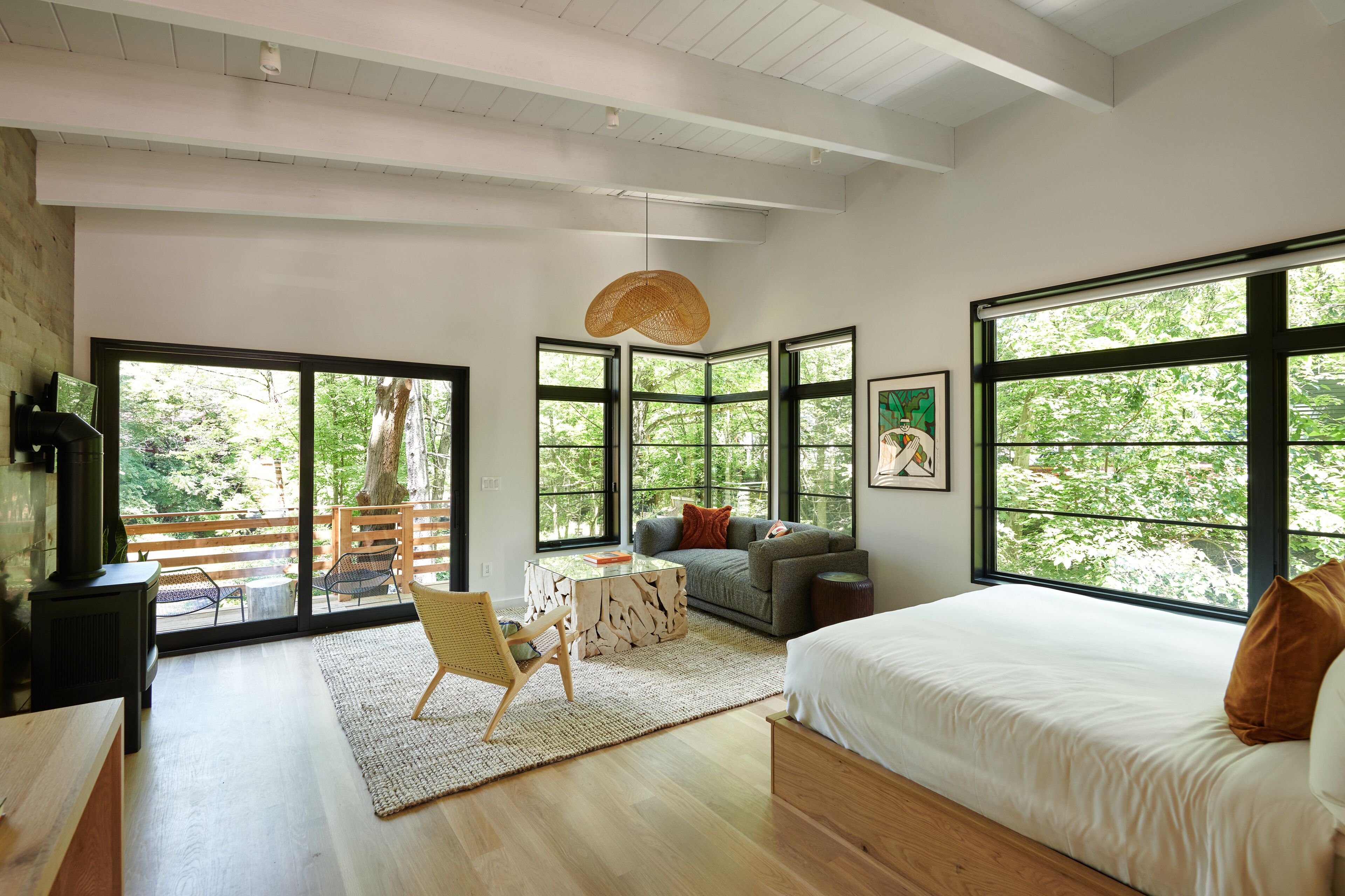 Quarto superior, lareira, vista para o rio | Roupas de cama de algodão egípcio, roupas de cama premium