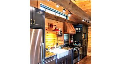 Cozy & Custom. Relax, Hike, Float, Explore in your backyard.