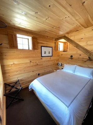 2 slaapkamers, een strijkplank/strijkijzer, gratis wifi, beddengoed