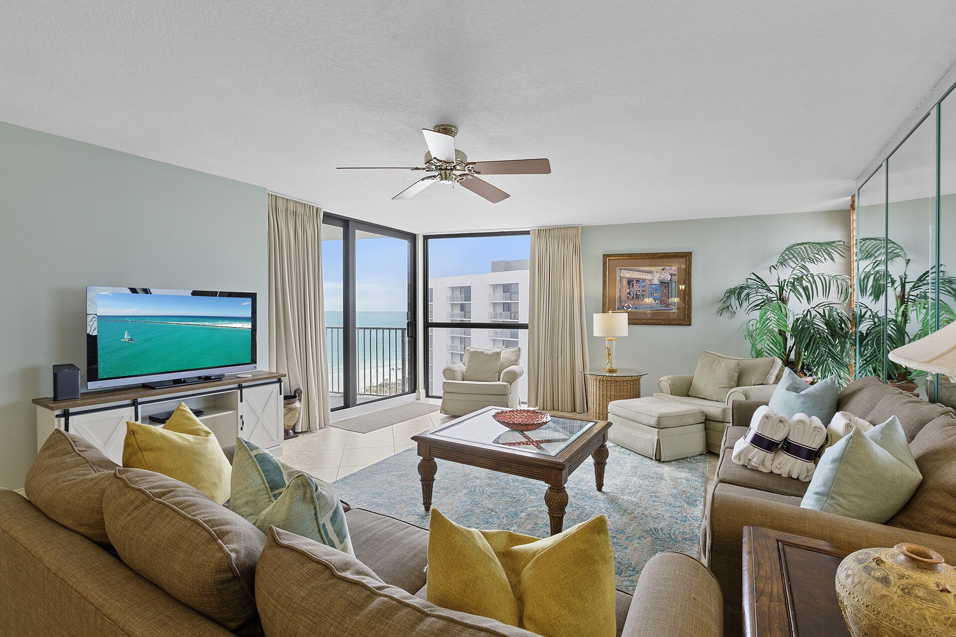 Mainsail 178 - Stunning Beachfront Views, Chair Service Included, Pool, Hot Tub!