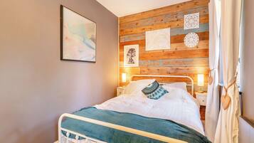 2 bedrooms, free WiFi, bed sheets