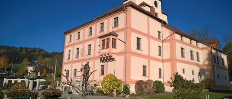 Overnatningsstedets facade