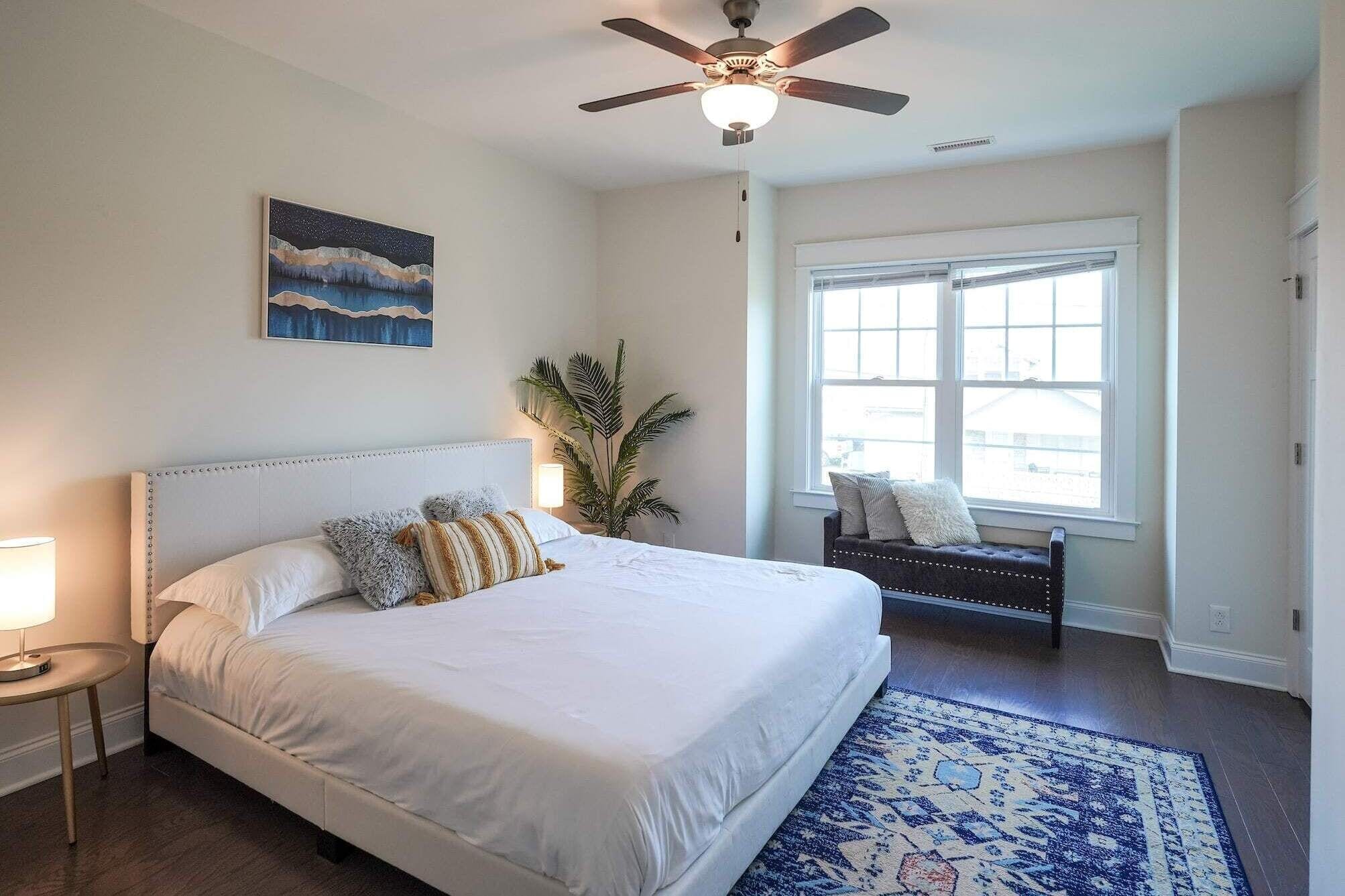 6 Schlafzimmer, Schreibtisch, Bügeleisen/Bügelbrett, WLAN